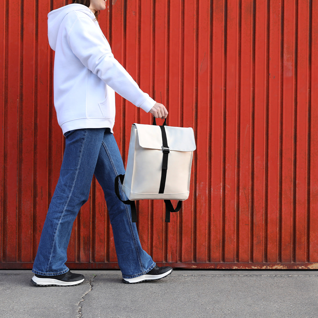 Sac à dos avec poche principale et système de fermeture à boucle Teylok