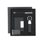 Coffret stylo encre bleue, porte cartes et porte-clés noire en métal en RPET, présenté dans une boîte individuelle noire