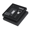 Coffret stylo encre bleue, porte cartes et porte-clés noire en métal en RPET, présenté dans une boîte individuelle noire