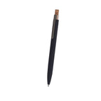 Stylo à bille noir avec bouton poussoir en liège et clip en aluminium recyclé avec cartouche jumbo et en encre bleue